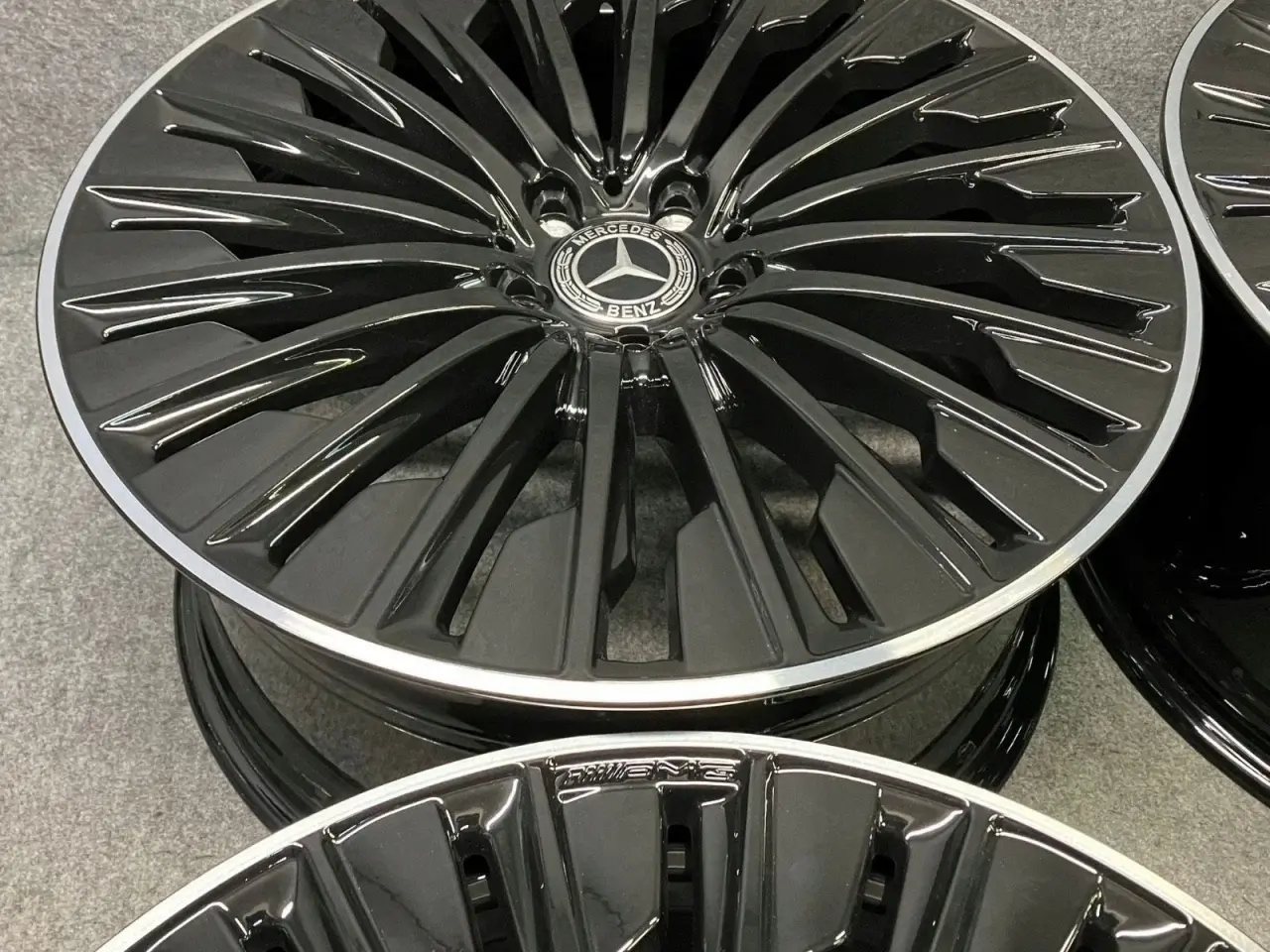 Billede 2 - ALUFÆLGE MERCEDES E KLASSE 214 AMG W214 20"