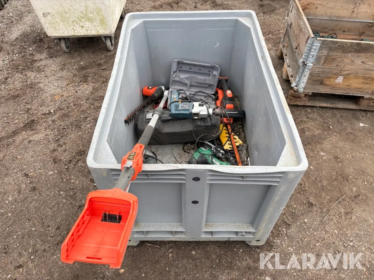 Billede 8 - Blandet parti elværktøj Black+Decker / Bosch / Redback / Hitachi / Power Craft – 11 dele i alt