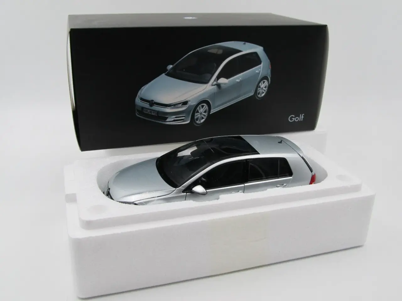 Billede 8 - 2013 VW Golf 7 / VII Dealer Edition - 1:18