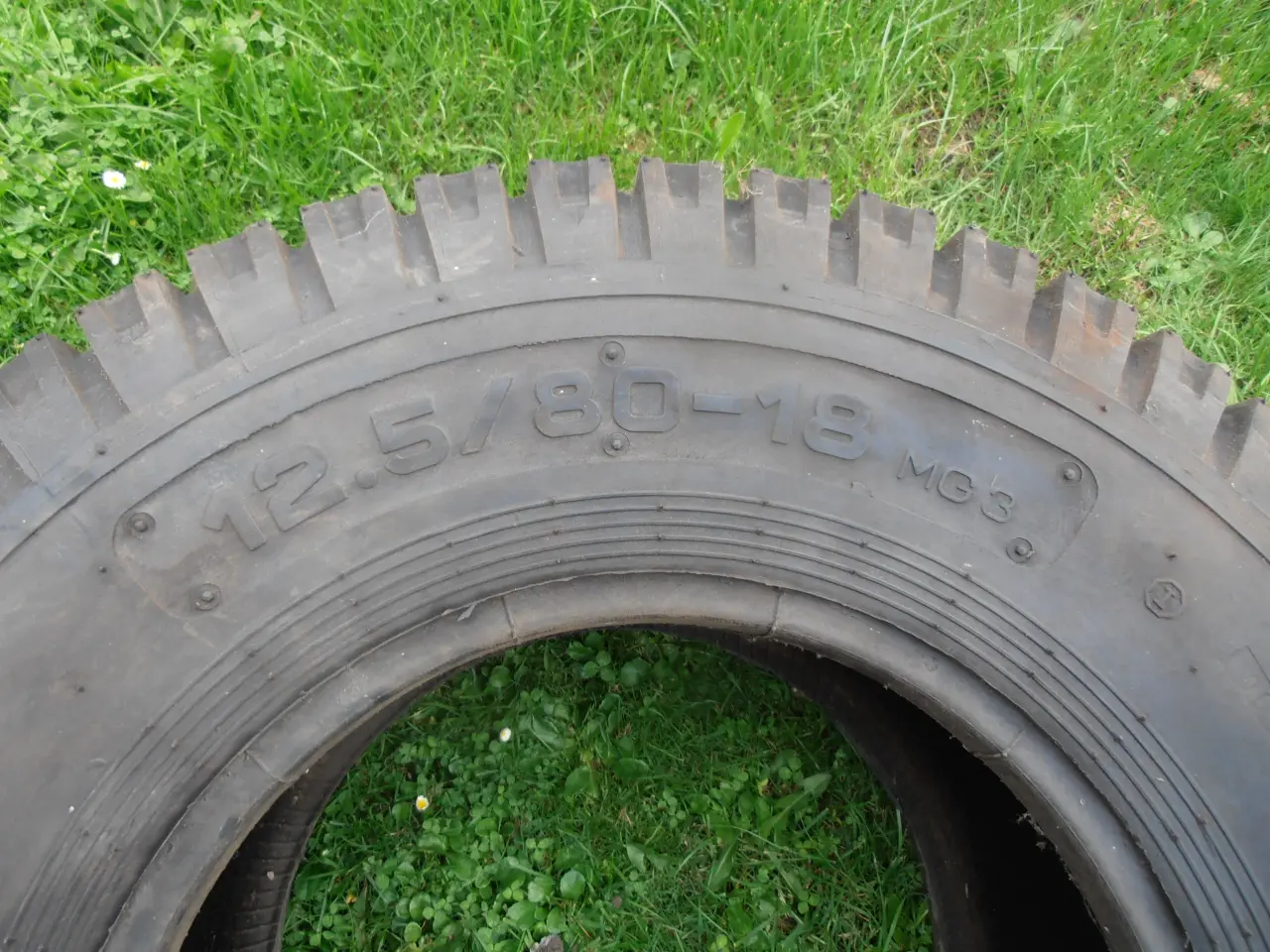 Billede 4 - Dæk 12,5/80-18" .