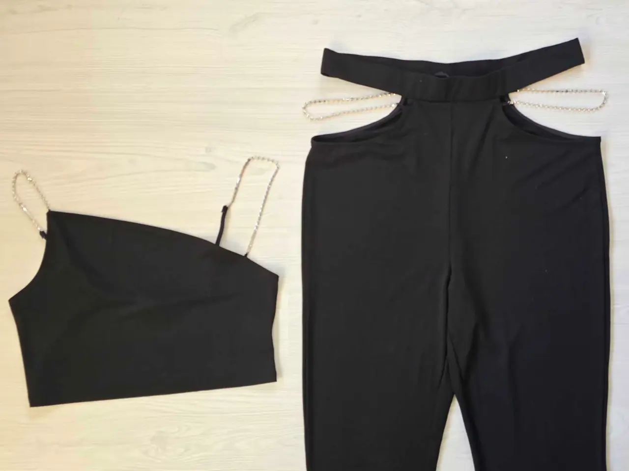 Billede 2 - Nyt flot nytårs outfit sælges