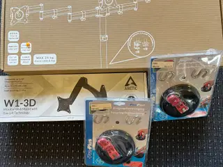 3 blandet ophæng TRIPPLE DESK MOUNT 13"-27" Deltaco Office