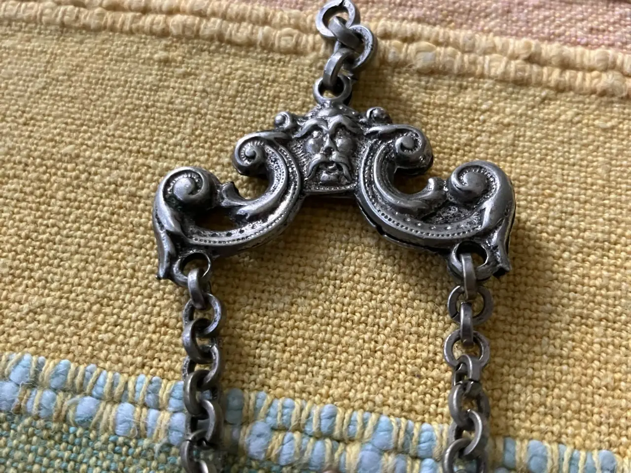 Billede 2 - Chatelaine sakseskede