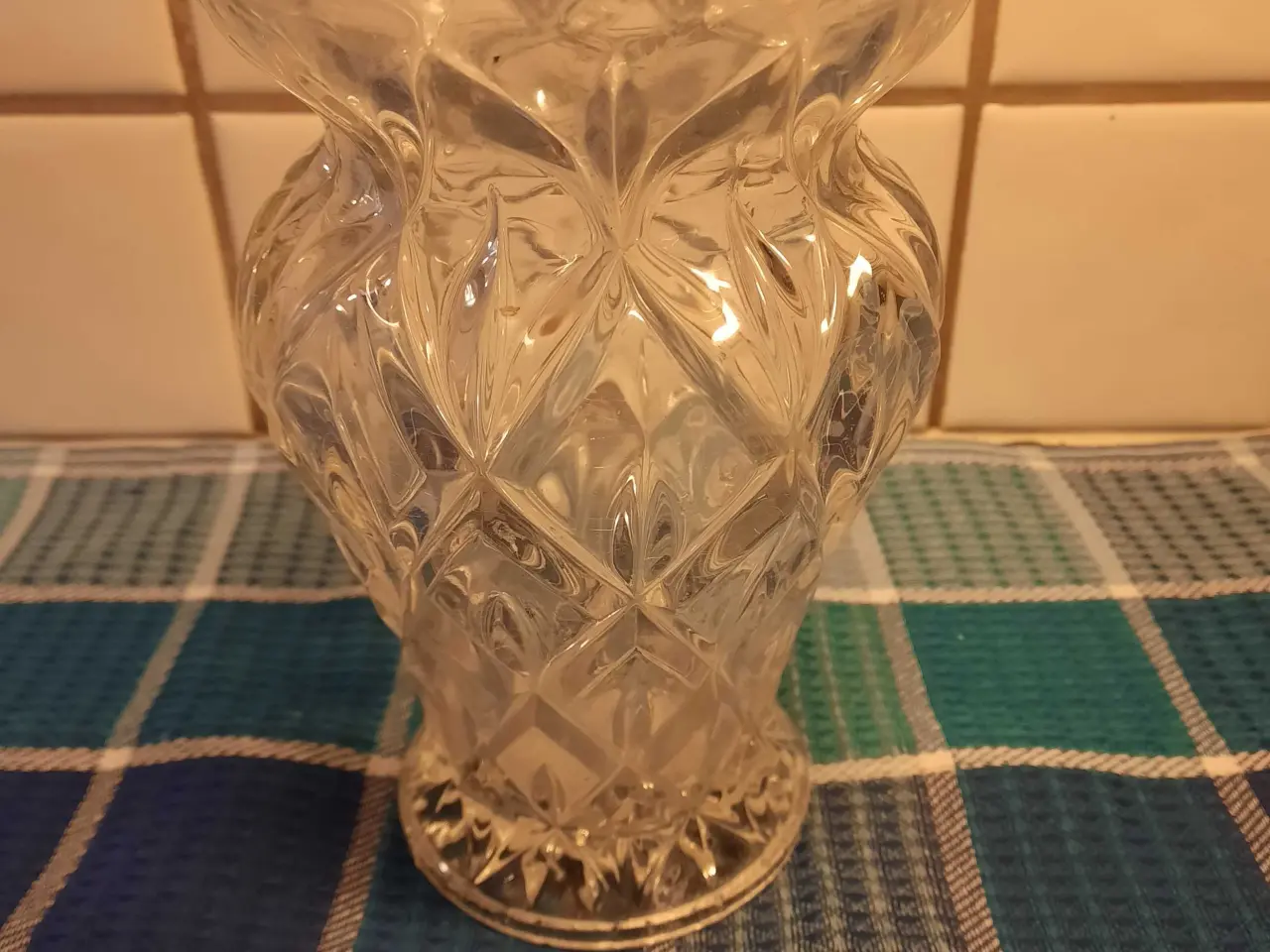 Billede 1 - Vase i presset glas