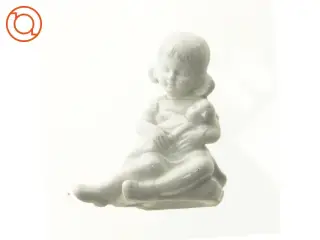 Porcelænsfigur af lille pige med dukke (str. 11 cm)