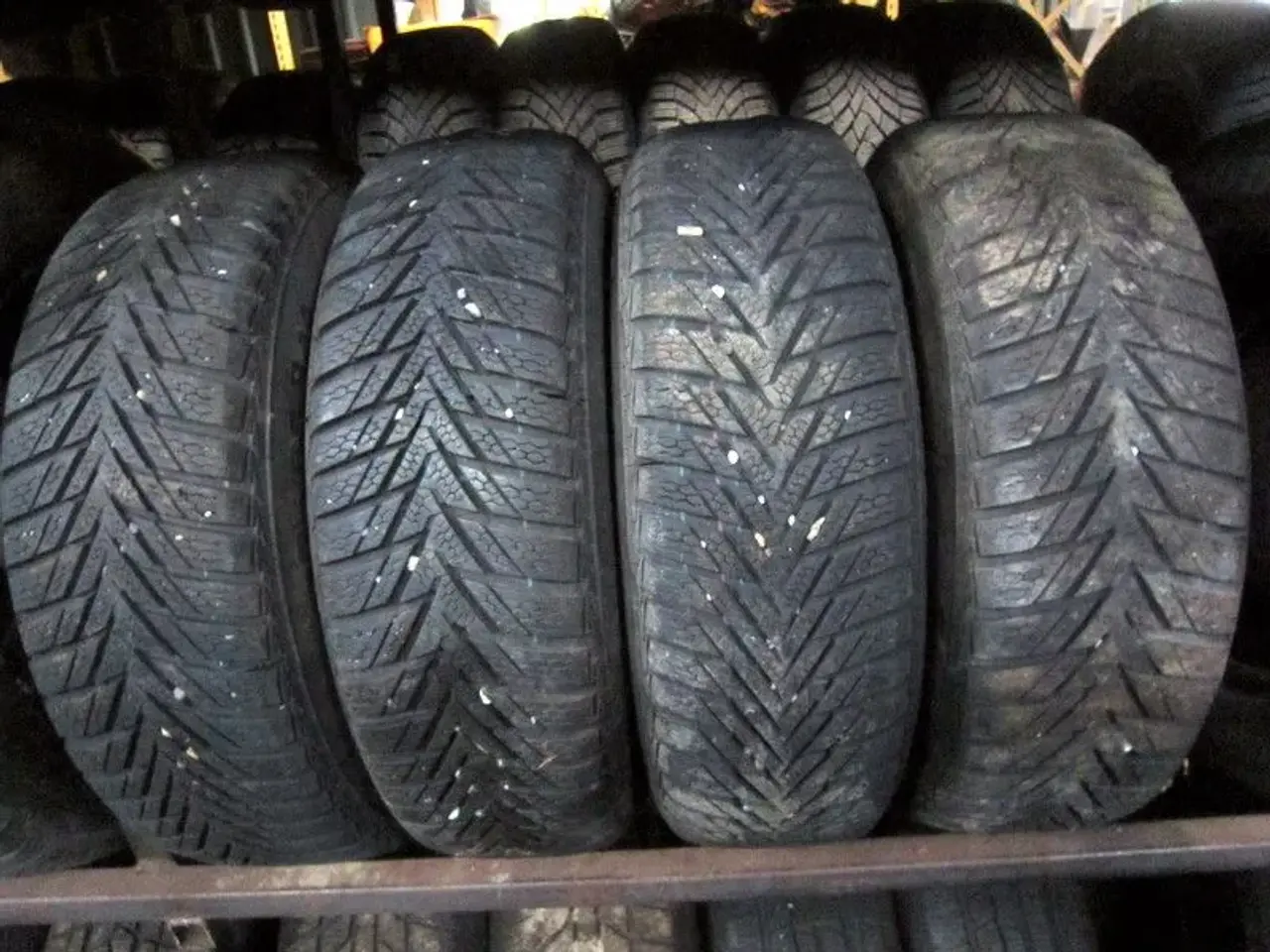Billede 11 - 14"15"16"17 vinterdæk 30 sæt med masser af mønster