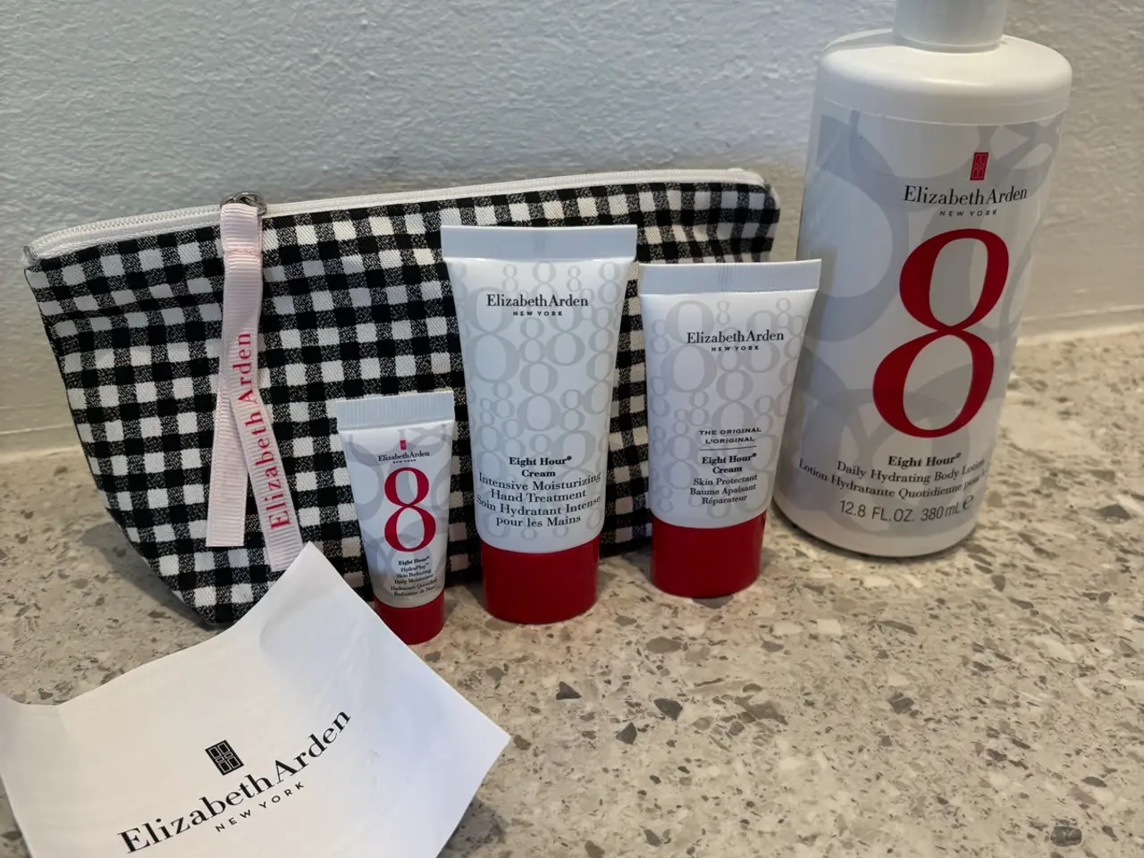 Billede 1 - Elisabeth Arden Eight Hour produkter