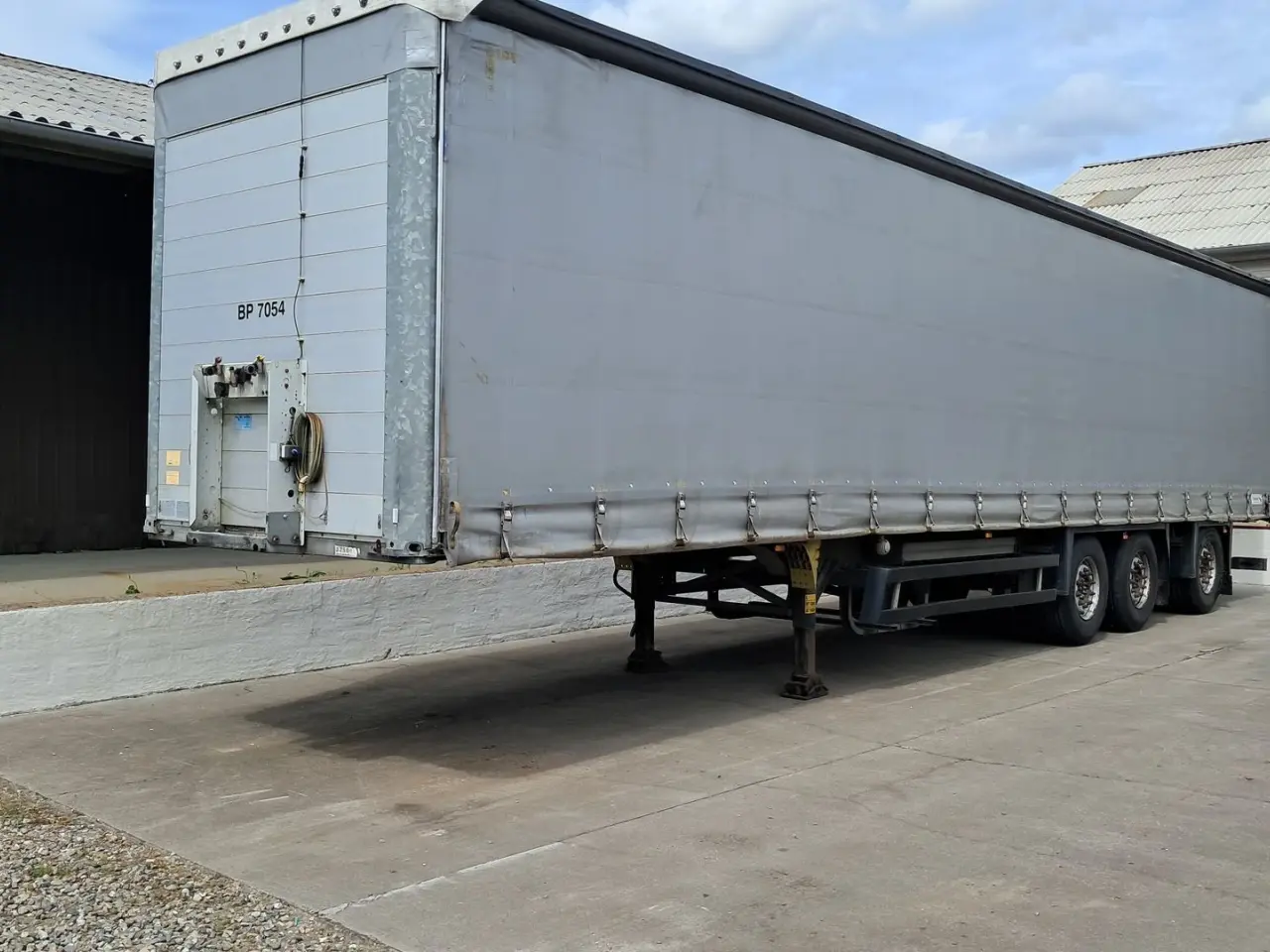 Billede 1 - Schmitz Cargobull Gardintrailer / Sættevogn 3 akslet