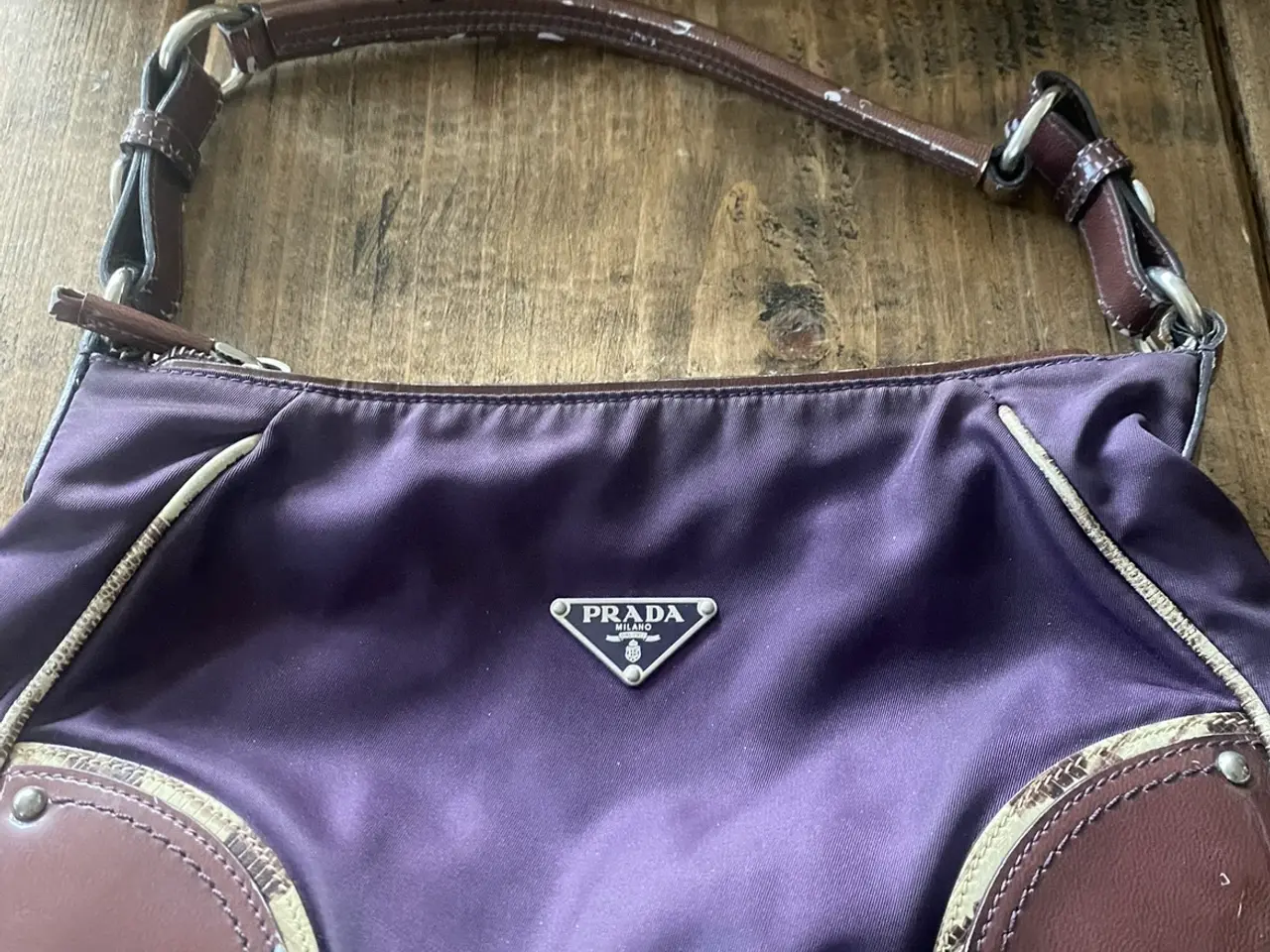Billede 3 - RETRO Prada taske 2000kr 