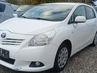 Toyota Sportsvan 2,0 D-4D T2