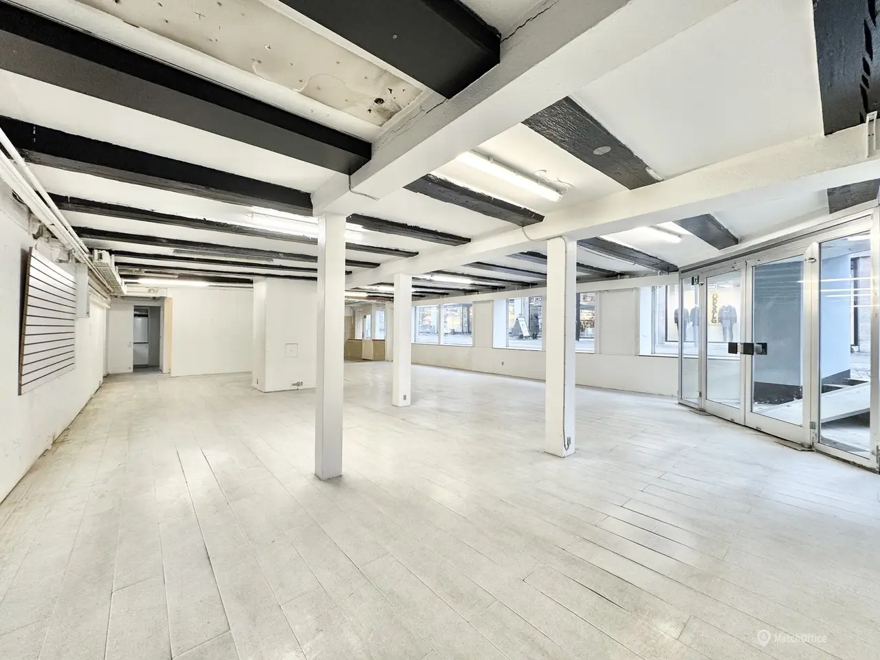 Billede 6 - 281 m² butikslokale. – nabo til Normal i Nyborg