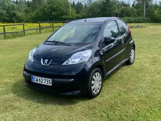 Fin lille Peugeot 107 sælges