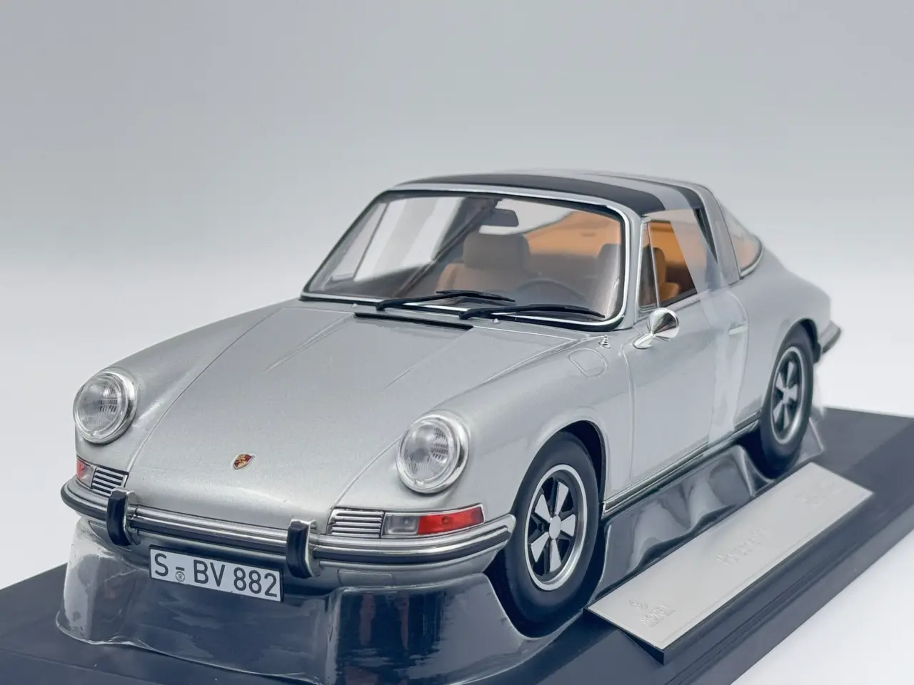 Billede 1 - 1969 Porsche 911 S Targa 1:18  