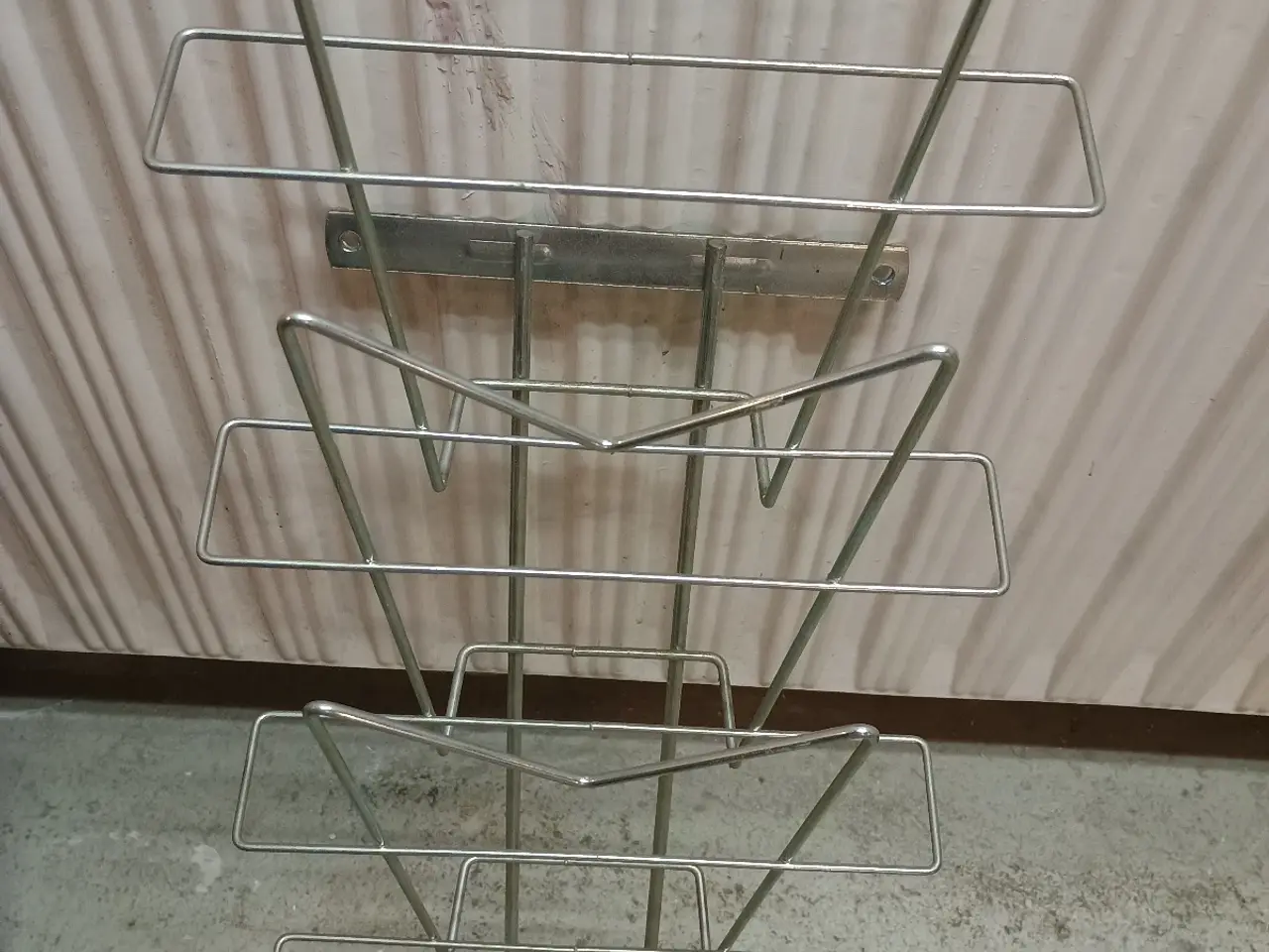 Billede 2 - Metal magasinholder