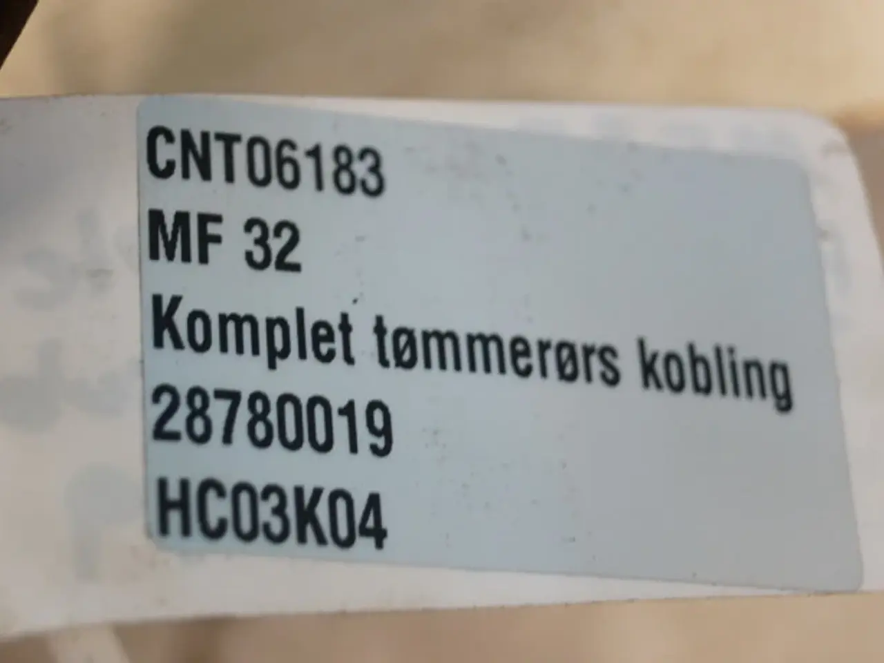 Billede 14 - Massey Ferguson 32 KMP Tømmerørs Kobling 28780019