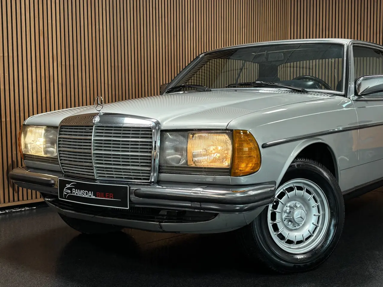 Billede 2 - Mercedes 230 CE 2,3 Coupé aut.