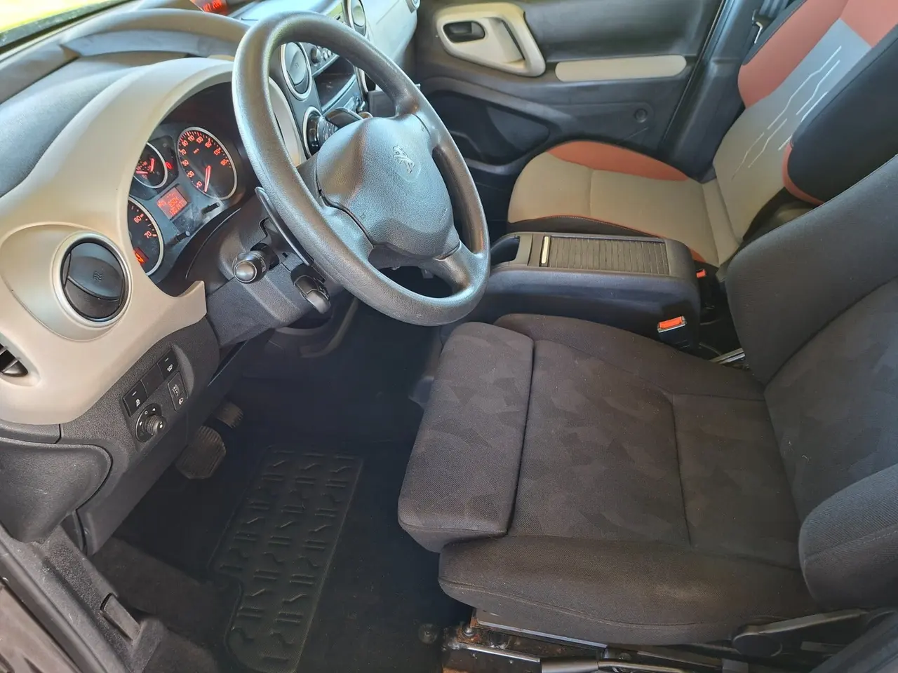 Billede 6 - Peugeot Partner Tepee 1,6 BlueHDi 100 Active ESG