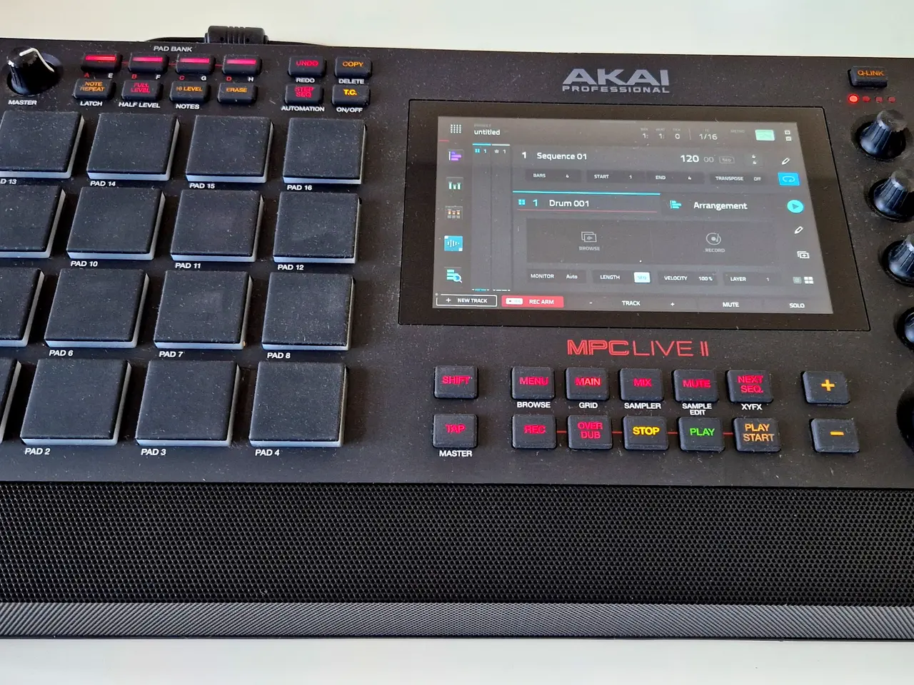 Billede 3 - Akai MPC Live II groovebox / sampler med 480GB SSD