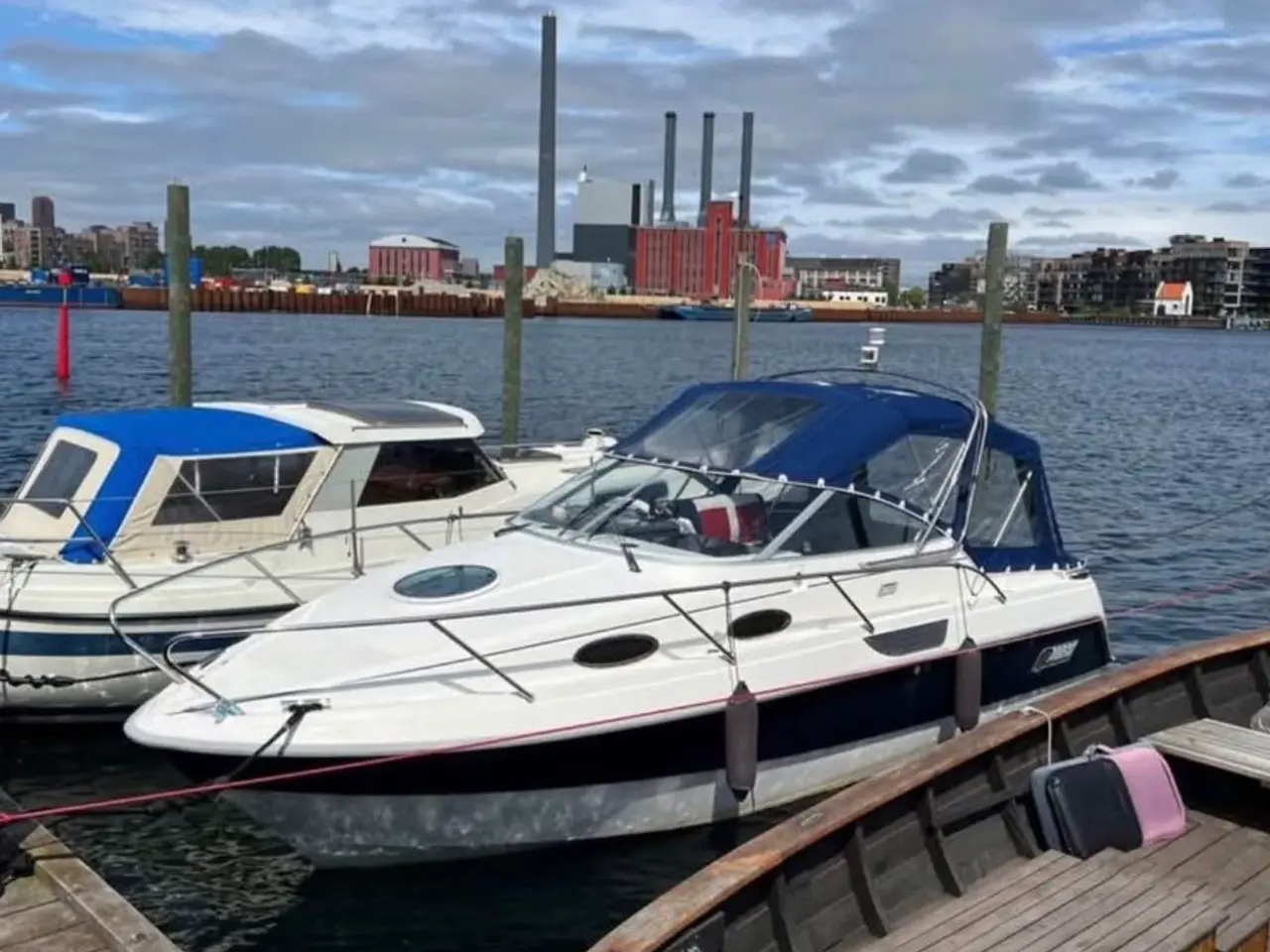Billede 1 - 23 fods kabinebåd med alt udstyr, flot stand.