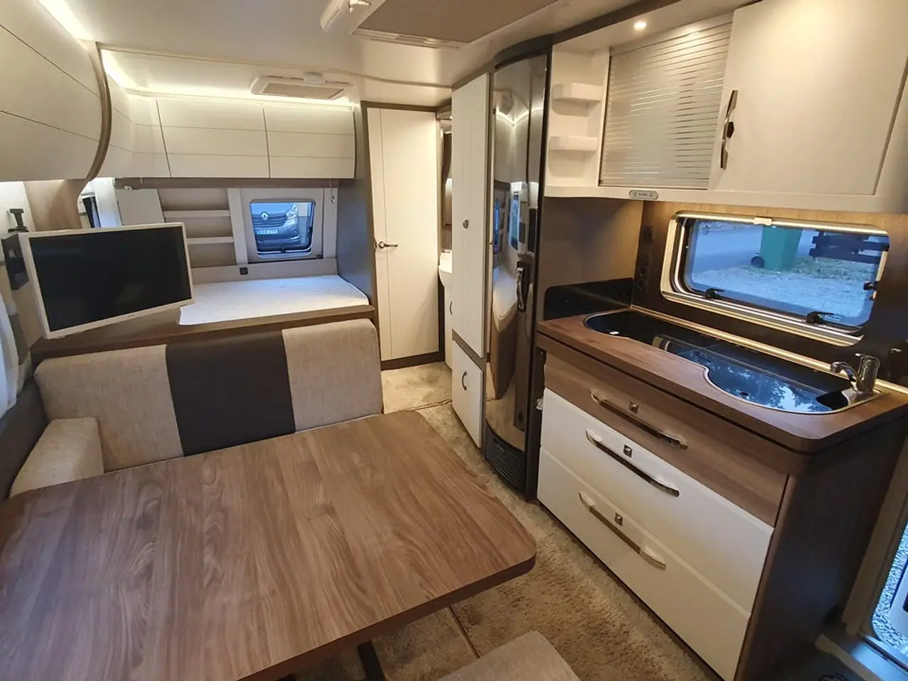 Billede 5 - Hobby 560 KMFE Excellent