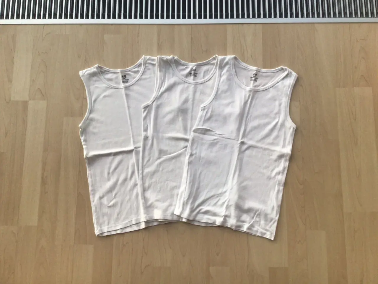 Billede 1 - Drenge undertrøjer x3 str. 158/164
