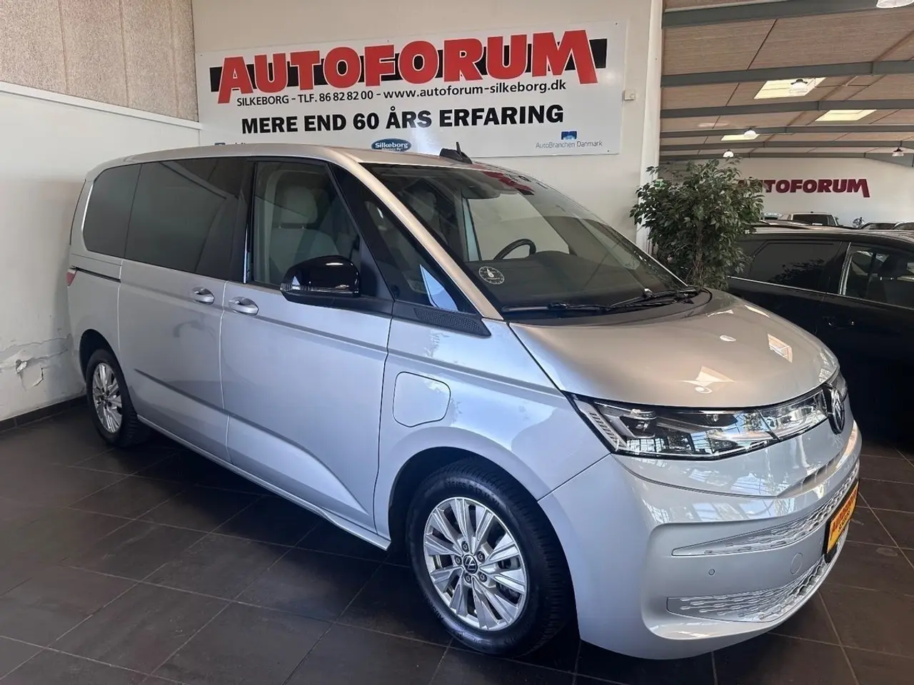 Billede 1 - VW Multivan 1,4 eHybrid Life DSG kort