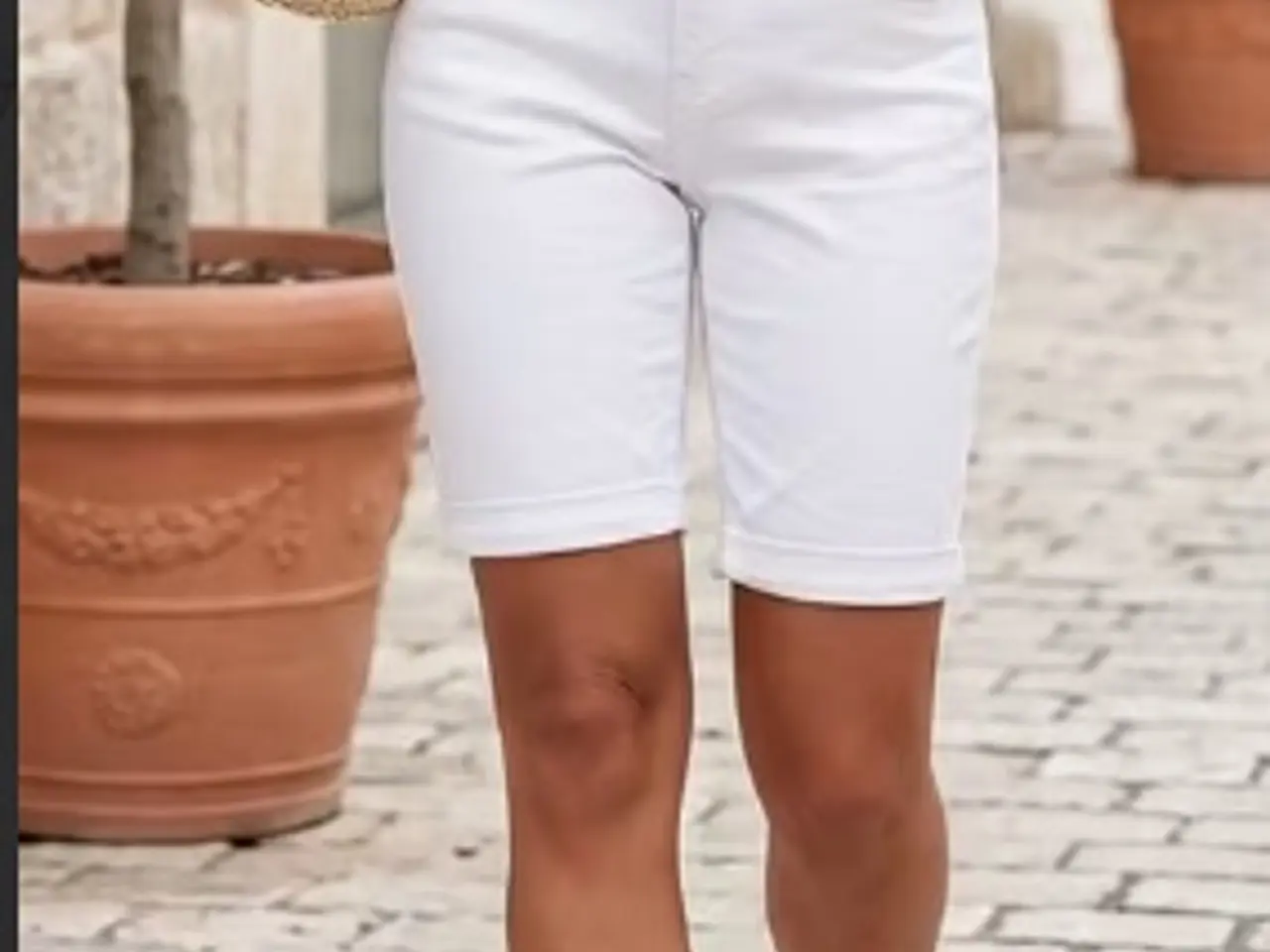 Billede 1 - Shorts, Højtaljede *NYE* Str. L