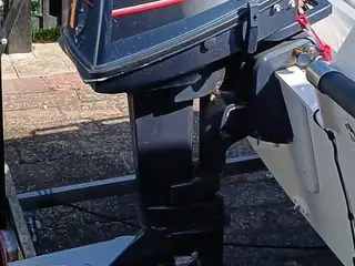 8 hk Yamaha,  med el start 