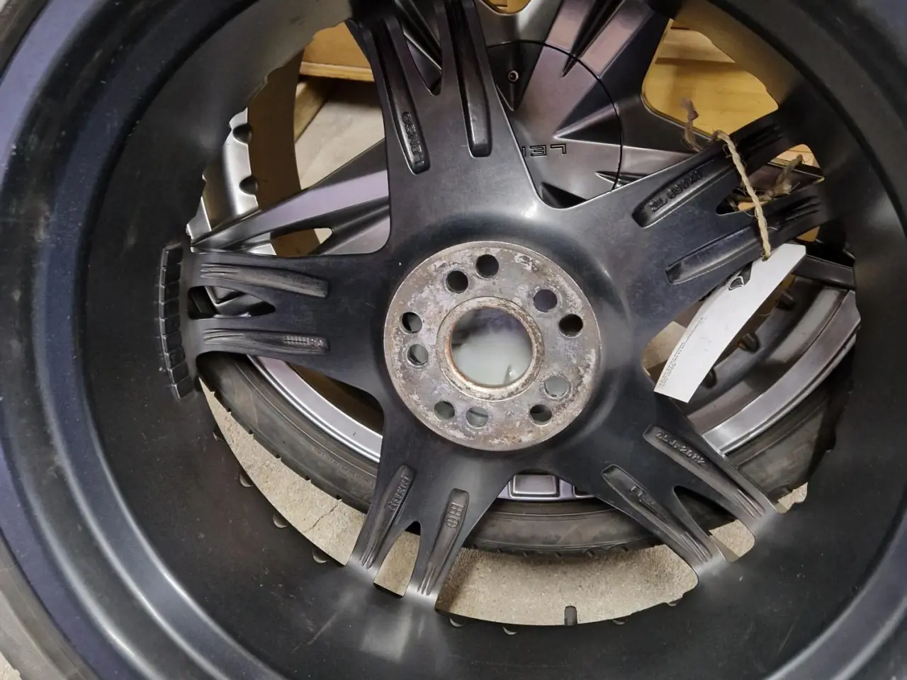 Billede 2 - 7 1/2 x 20" Alufælge med Pirelli PZoro 245/35x20