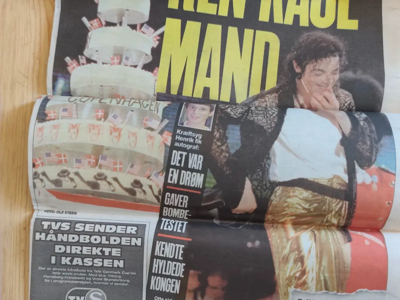 Billede 12 - Aviser mm. fra Michael Jackson besøgte KBH