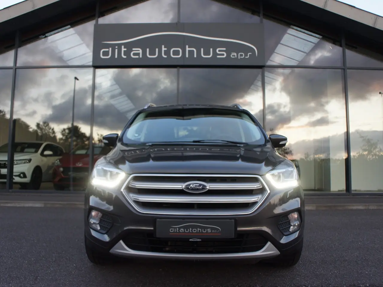 Billede 1 - Ford Kuga 1,5 TDCi 120 Titanium aut.