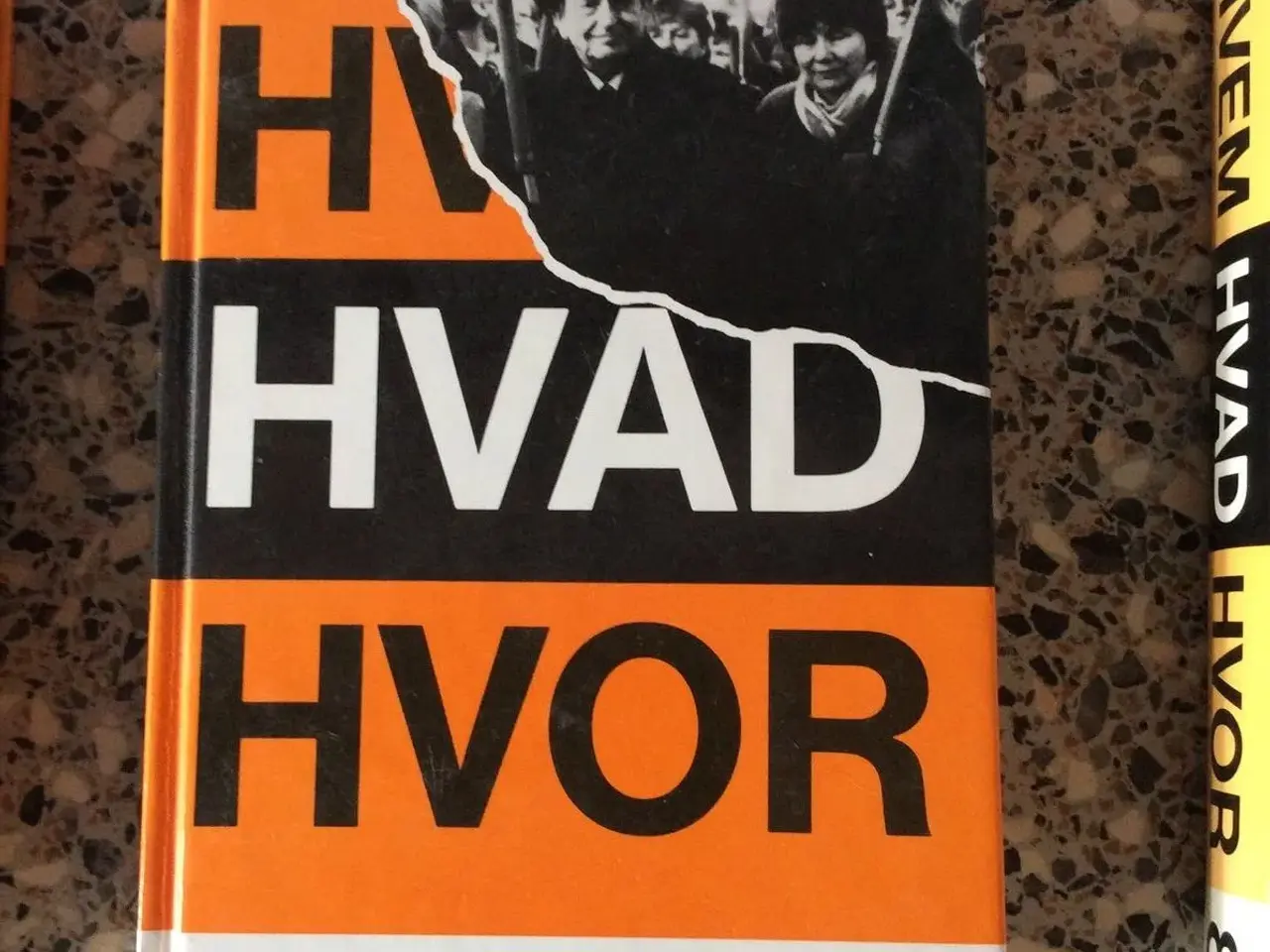 Billede 2 - 5 Politikens årbøger: Hvem, hvad, hvor