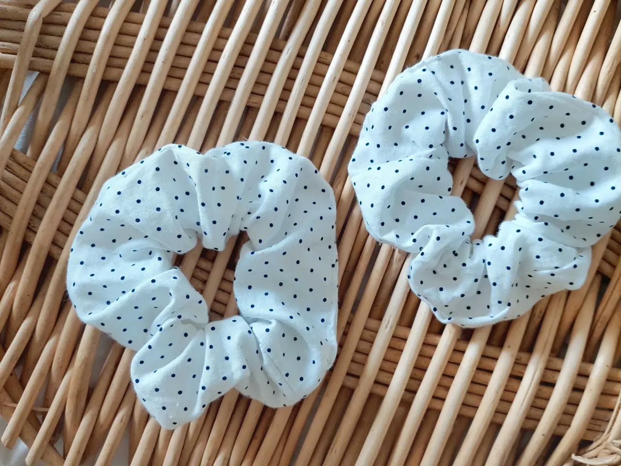 Billede 1 - Polka Dot Scrunchies 