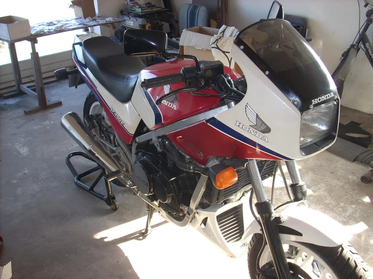 Billede 8 - Honda vf750f 
