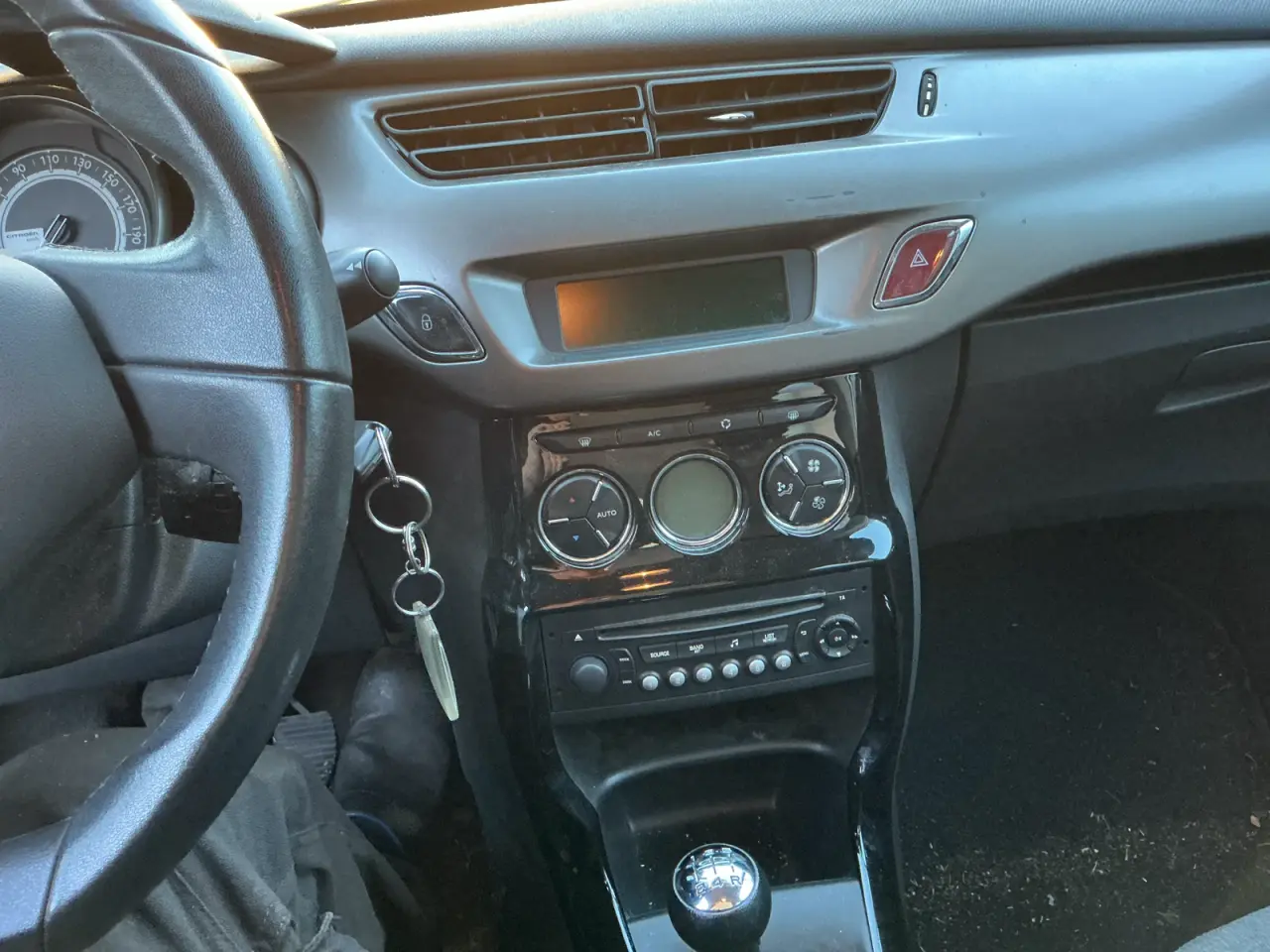 Billede 9 - Citroen c3 1.2 träk klima nysynet mm
