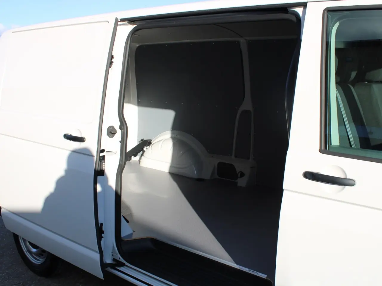 Billede 6 - VW Transporter 2,0 TDi 150 Kassevogn DSG lang