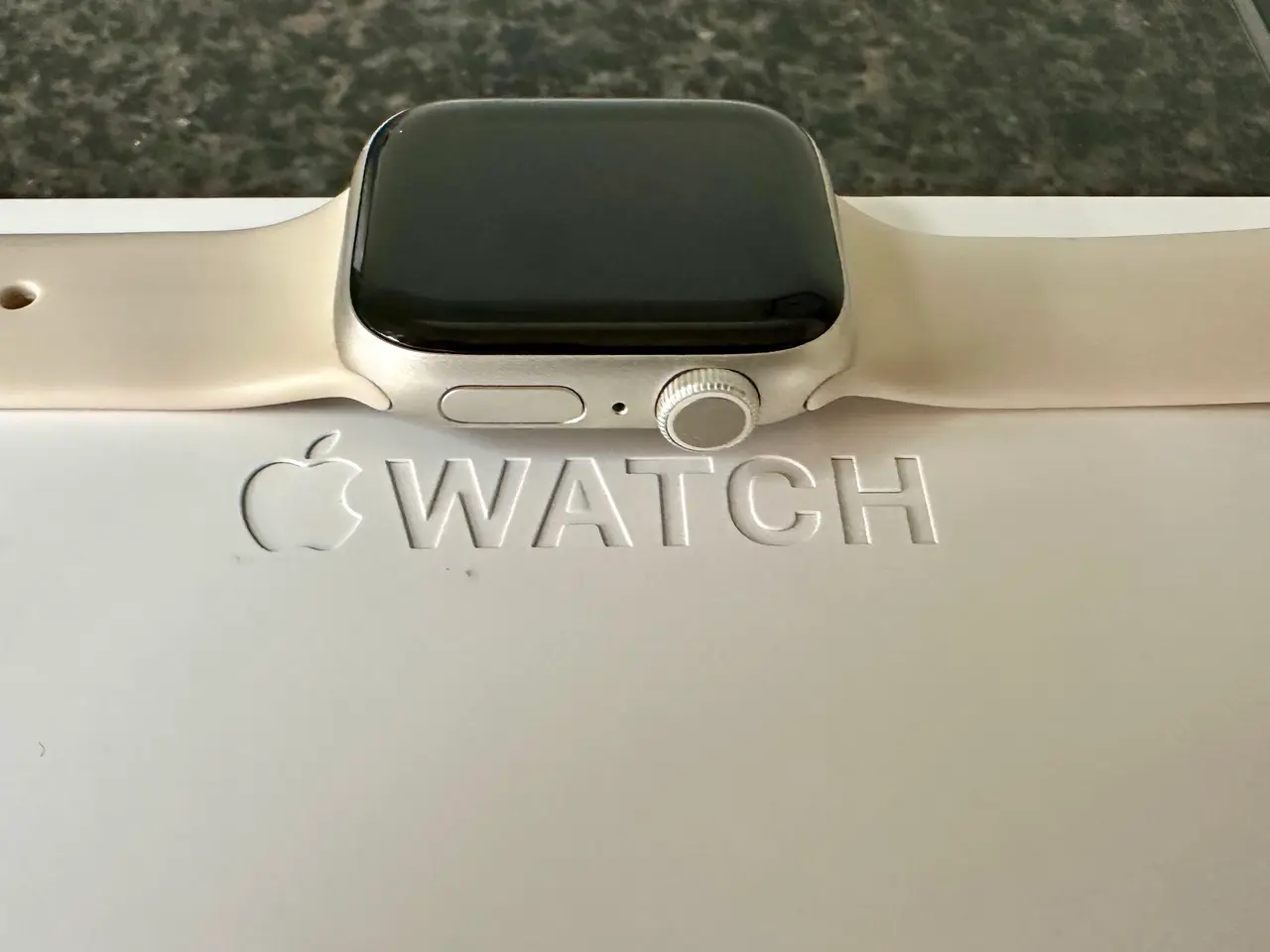 Billede 2 - Apple Watch s 8 41 mm - starlight aluminium - GPS