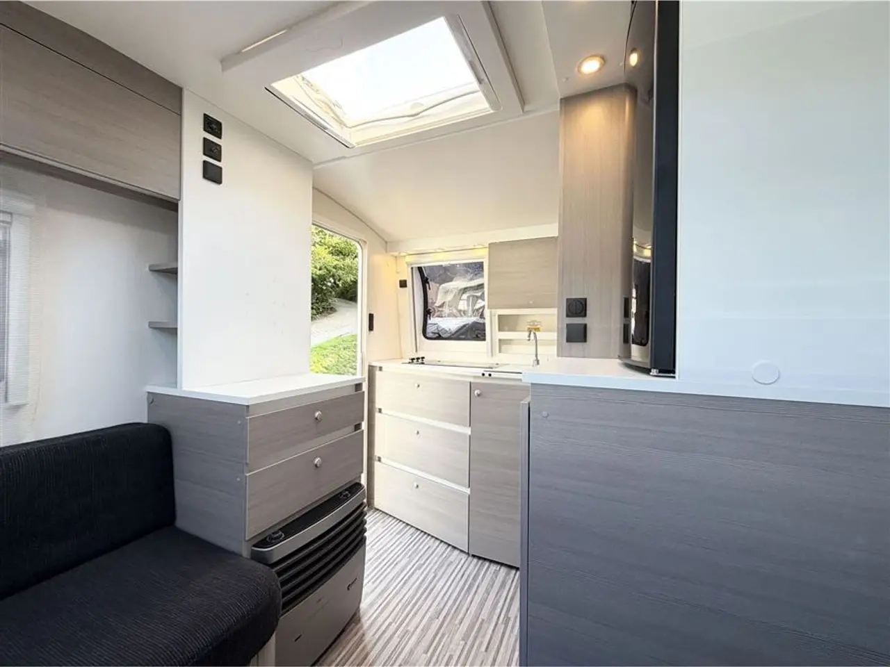 Billede 11 - 2015 - Adria Action 361 LH   Enkeltsenge-Lamel-Mover-Telt
