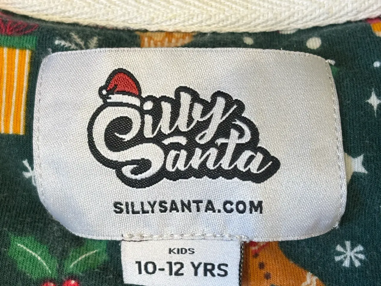 Billede 2 - Silly Santa Julepyjamas Sæt til børn (Str. 10-12 å
