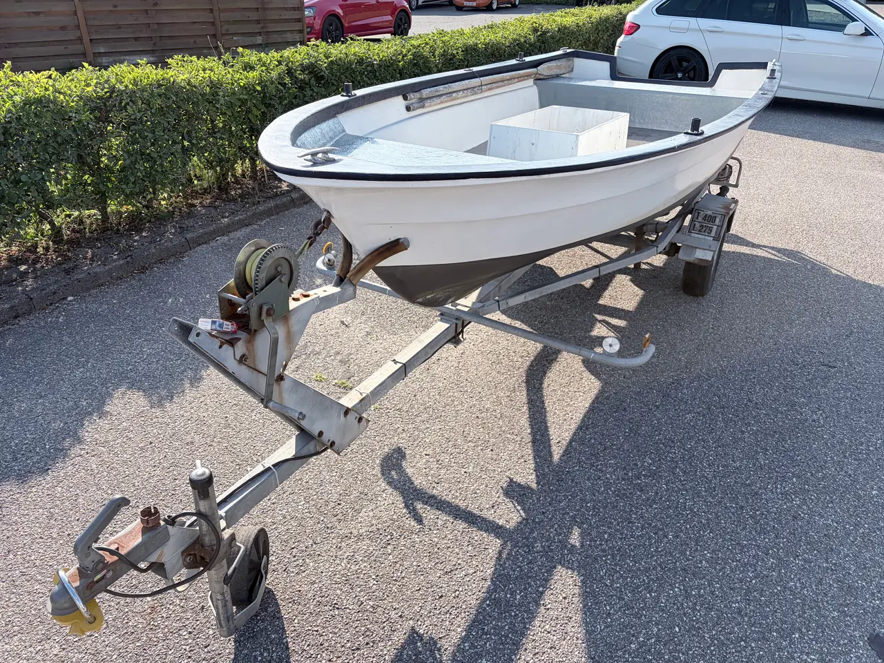 Billede 1 - 14 fods Jolle med 6hk motor & Trailer