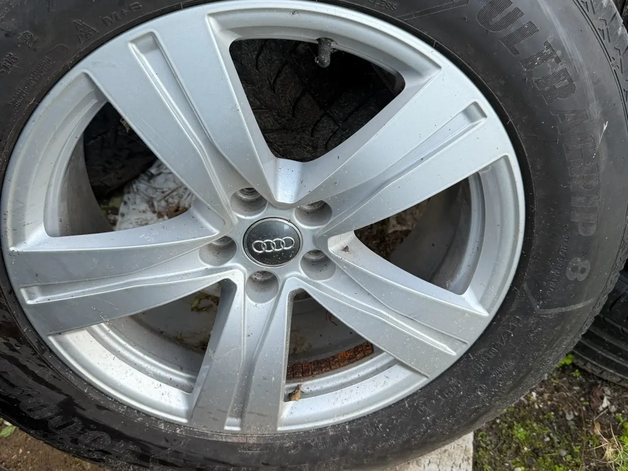 Billede 1 - Audi fælge med vinter dæk står som nye