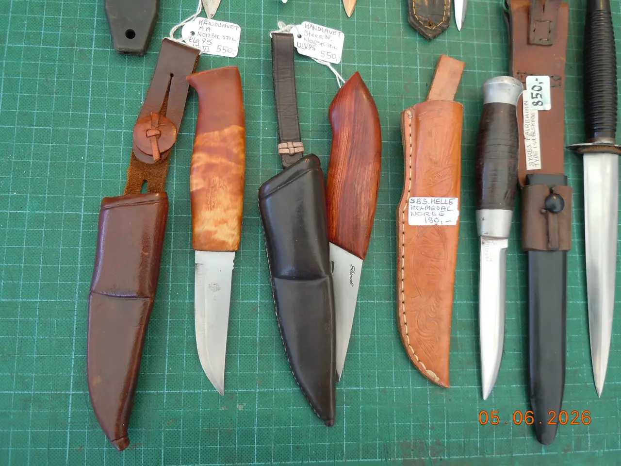 Billede 1 - Knive, dolke og daggerter.
