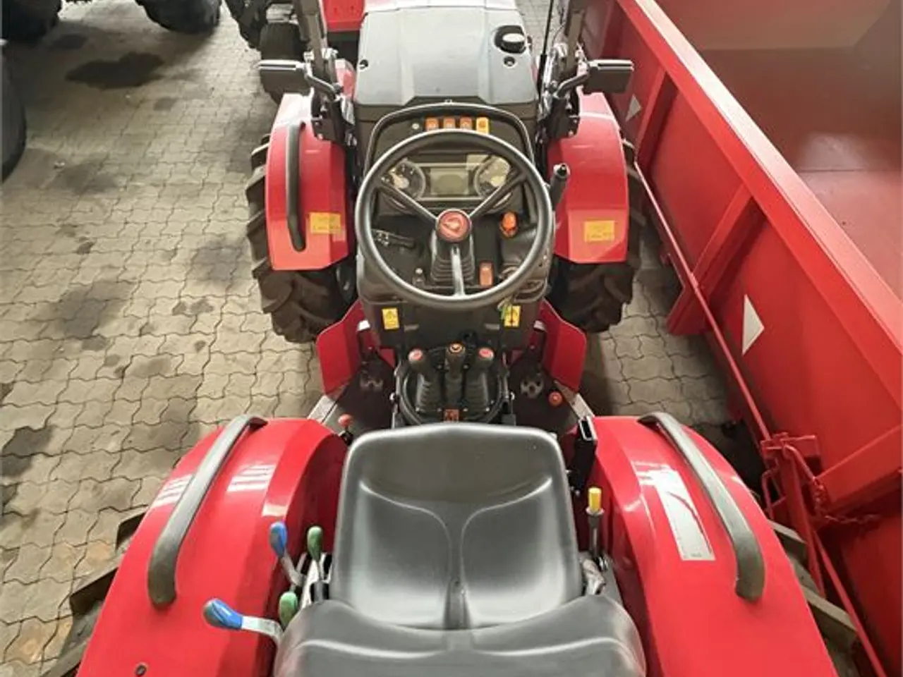 Billede 7 - Valpadana 90105 AR - Vendbar førerplads / Reversible drivers seat