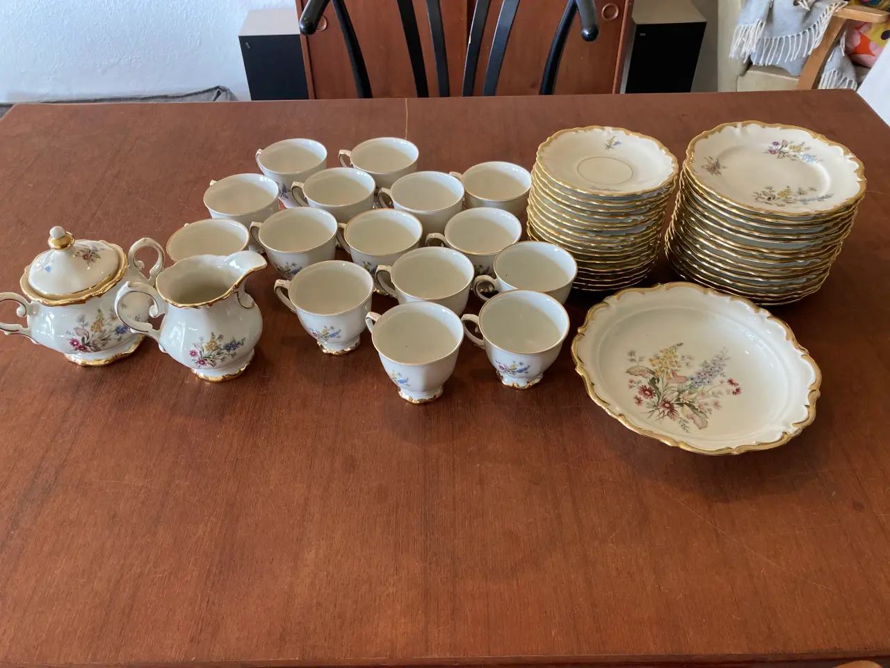 Billede 1 - Broholm kaffestel