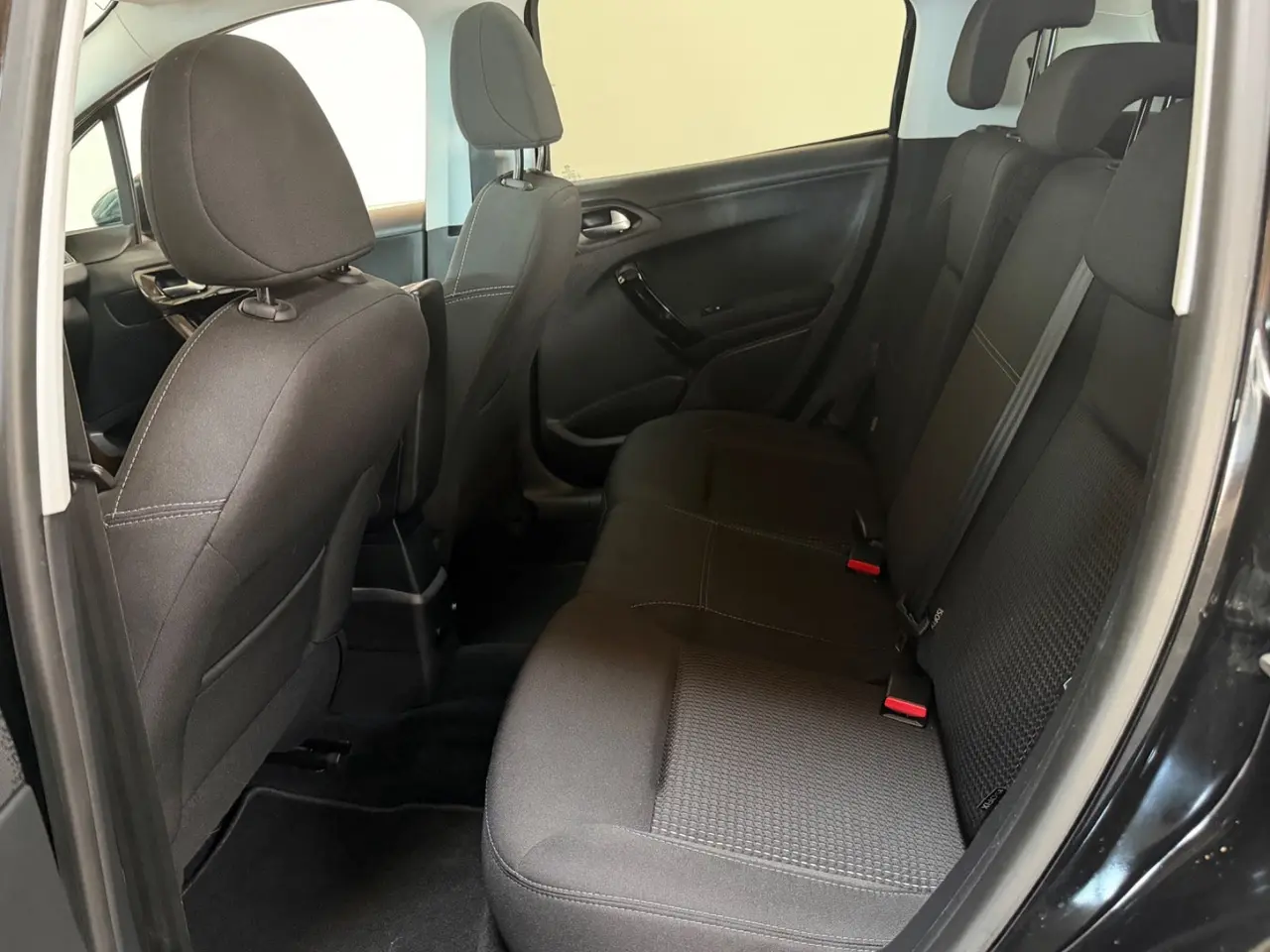 Billede 15 - Peugeot 208 1,6 BlueHDi 100 Allure Sky