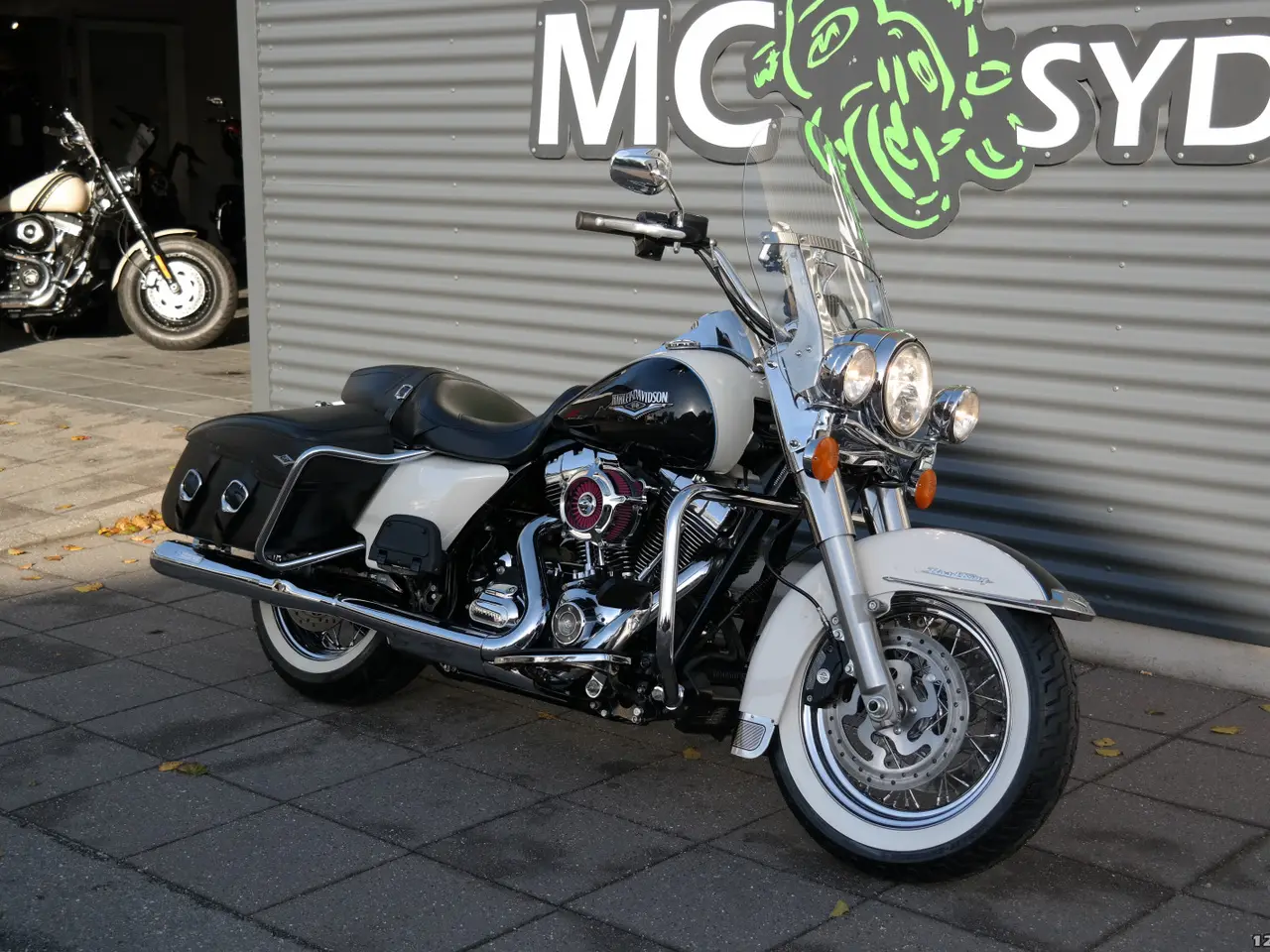 Billede 2 - Harley-Davidson FLHRC Road King Classic MC-SYD BYTTER GERNE