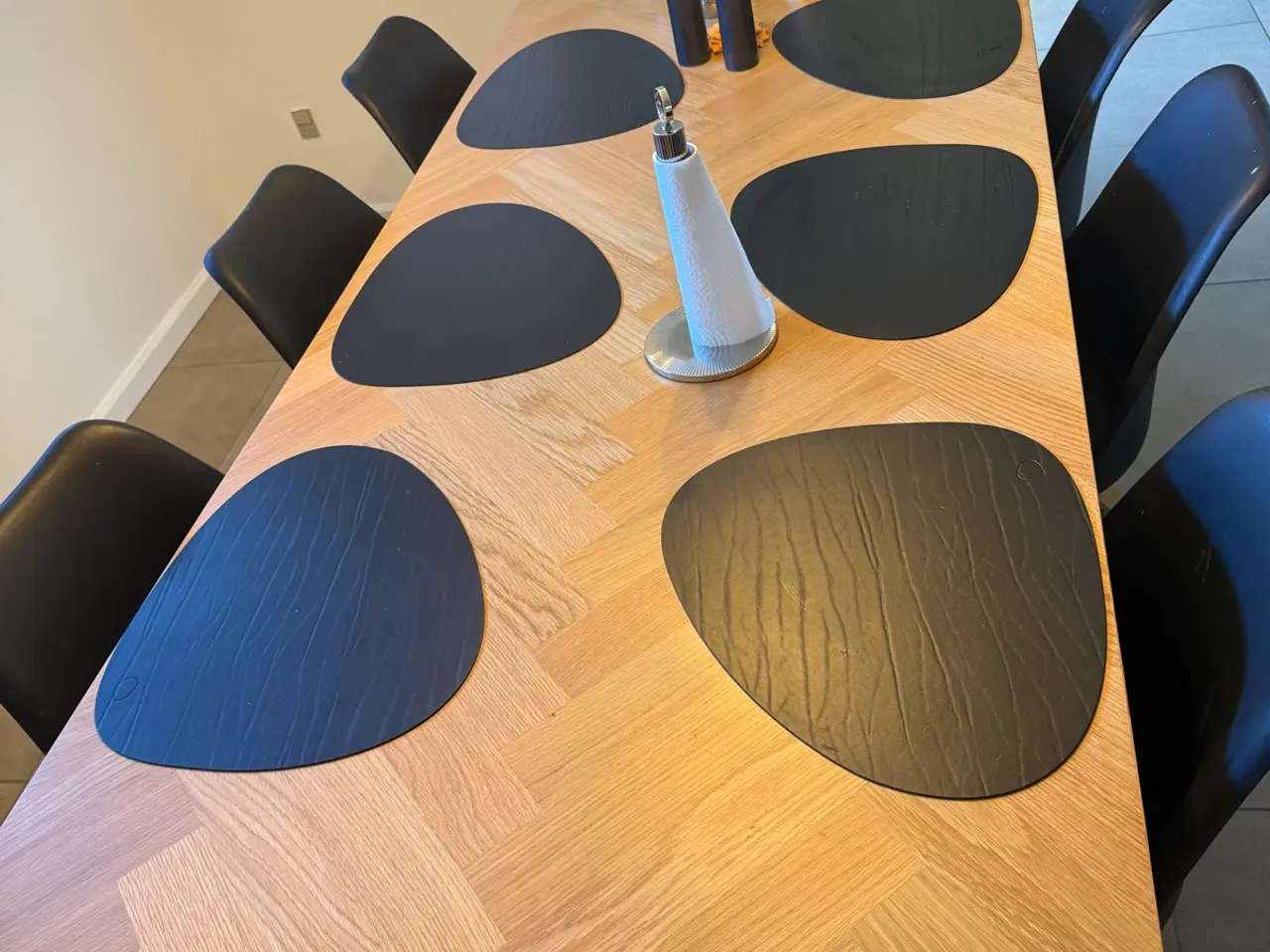 Billede 3 - Sildebens spisebord 