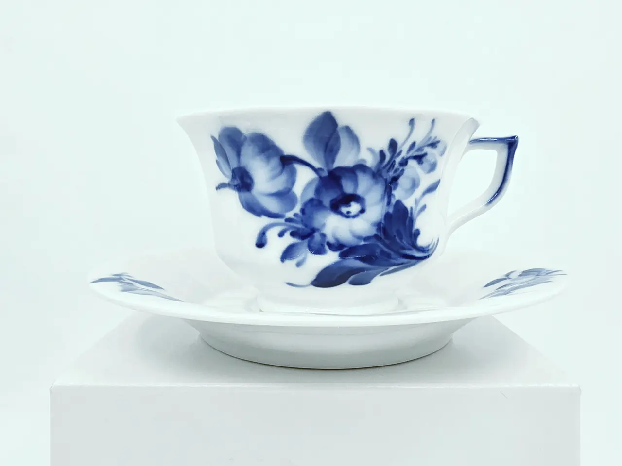 Billede 1 - Blå Blomst Kantet Kaffekop nr. 10-8608. sortering 1