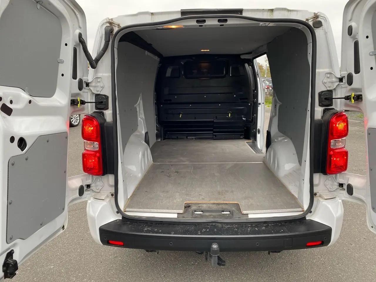Billede 7 - Citroën Jumpy L3 2,0 Blue HDi Masterline EAT8 145HK Van 8g Aut.