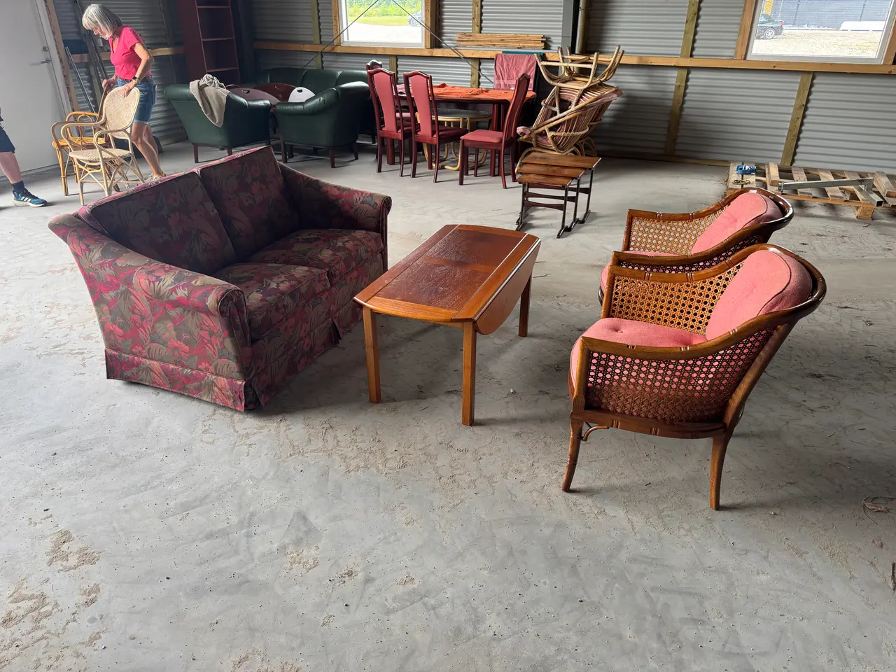 Billede 3 - Sofa, stole og Mahogni bord